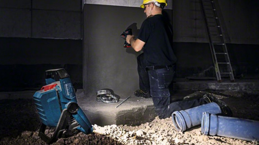 prix avis Projecteur sans fil Bosch GLI 18 V 1200 2200 C Professional pas cher promotion prix avis Projecteur sans fil Bosch GLI 18 V 1200 2200 C Professional pas cher promotion